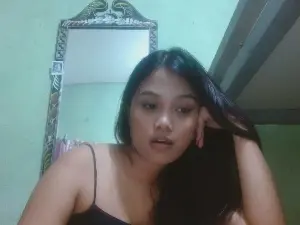 SlaveKittenn  live sex cam