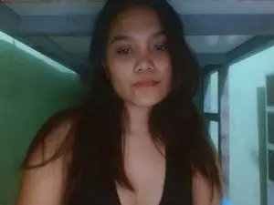SlaveKittenn  live sex cam