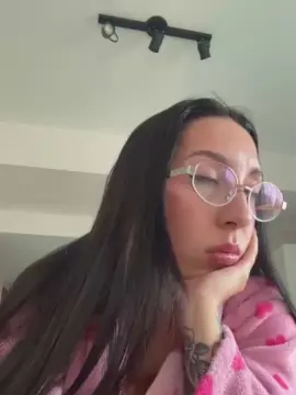 Babylola33  live sex cam