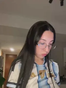 Babylola33  live sex cam