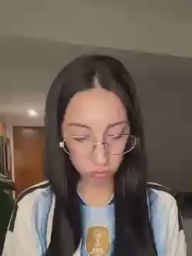 Babylola33  live sex cam