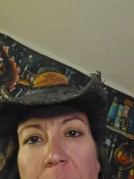 Ilubgirlz  live sex cam