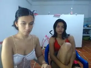 Samantagilfuck4  live sex cam