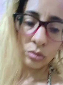Loolita194  live sex cam