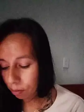 MENEKA  live sex cam