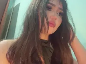 LeannGuyott  live sex cam
