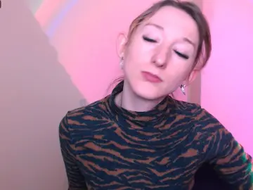 LillyBluee  live sex cam