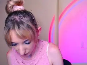 LillyBluee  live sex cam
