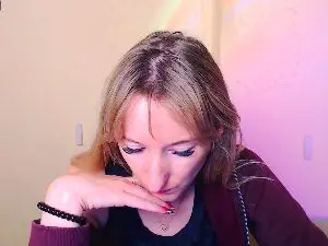 LillyBluee  live sex cam