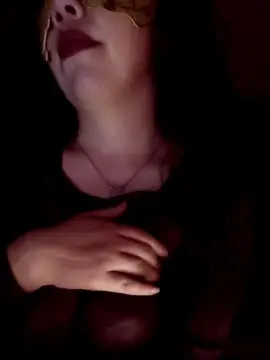Misshornym  live sex cam
