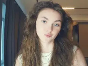 DannetteRaina  live sex cam