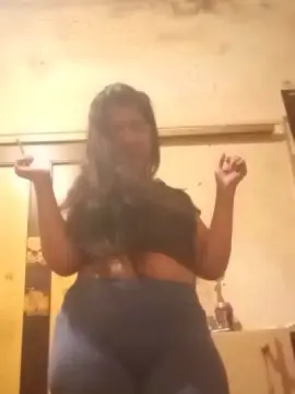 Solereloj  live sex cam