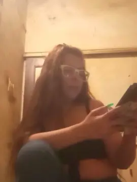 Solereloj  live sex cam