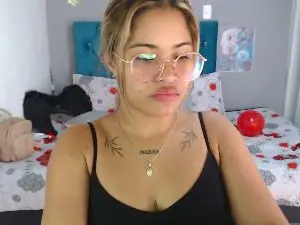 Mia_sexgirl  live sex cam