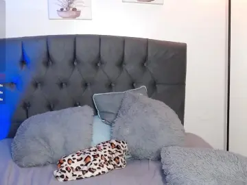 Ailyn_boobies  live sex cam