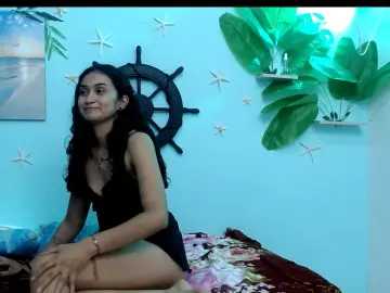 Lucia18love18  live sex cam