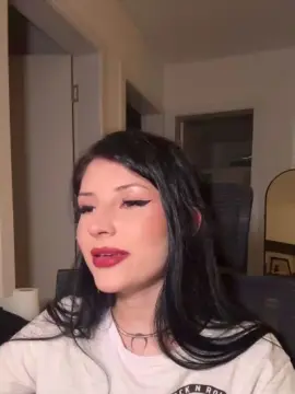 Privad_ravenna  live sex cam