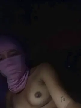 Hotgril3  live sex cam