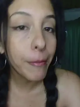 Mysexylips3  live sex cam