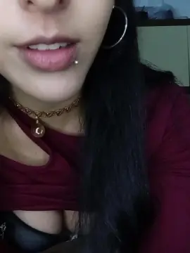 Mysexylips3  live sex cam