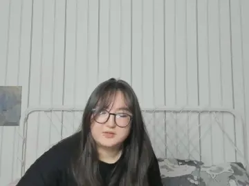 ClaraHalbur  live sex cam