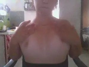 Rebeki18  live sex cam