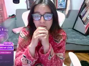 Maggie_Fox  live sex cam