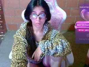 Maggie_Fox  live sex cam