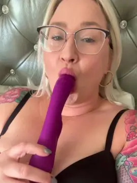 CupcakeXxX  live sex cam