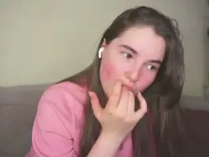 JulianaBlow  live sex cam