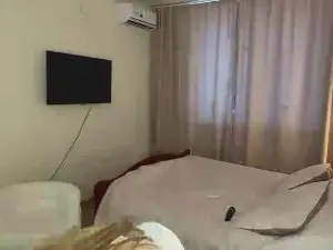ErlineEggett  live sex cam