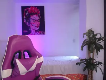 Esmeralda098  live sex cam