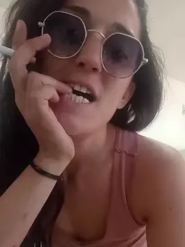 Milenita8  live sex cam