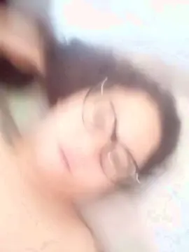 Florcita424  live sex cam