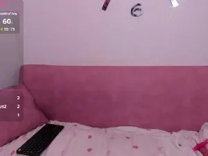 CoralineRed  live sex cam