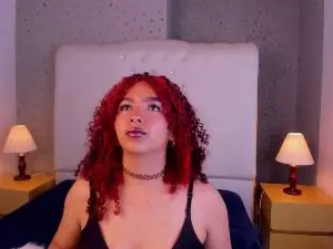 CoralineRed  live sex cam