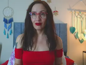 IberianMoonMK  live sex cam