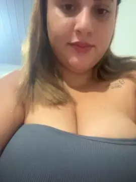 Luizaapeituda  live sex cam