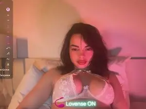 PetiteDesiree  live sex cam