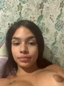 Babbyydoll  live sex cam