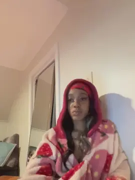 Funziestraw  live sex cam