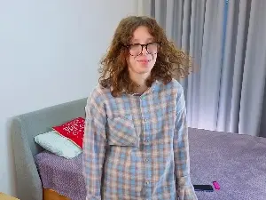 TonishaKossmann  live sex cam