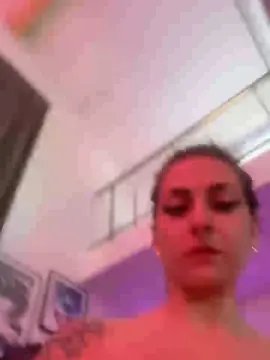 Louuu7  live sex cam