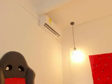 Selena_1  live sex cam