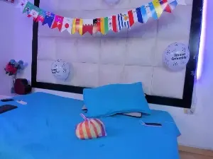 Aliss_Aron  live sex cam