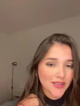Angietubebe  live sex cam