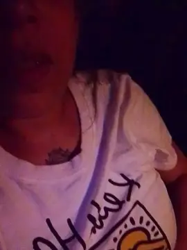 Maitresserose1  live sex cam
