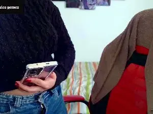 Yessica_gomezz  live sex cam
