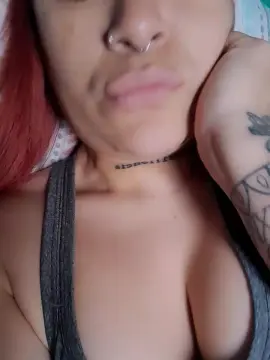 GirlFire32  live sex cam