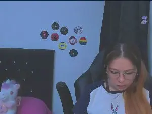 Whiteangel31  live sex cam